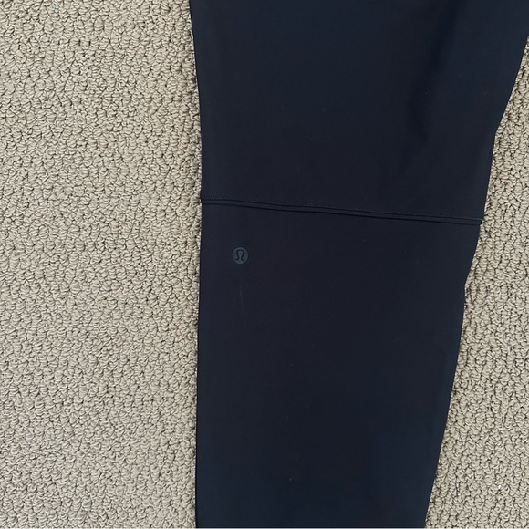 Lululemon pants - Picture 3 of 4
